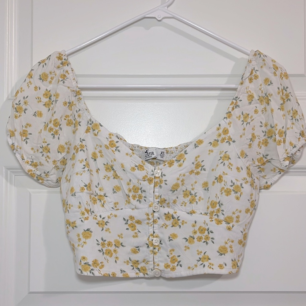 Hollister yellow flower crop puff sleeve size extra small